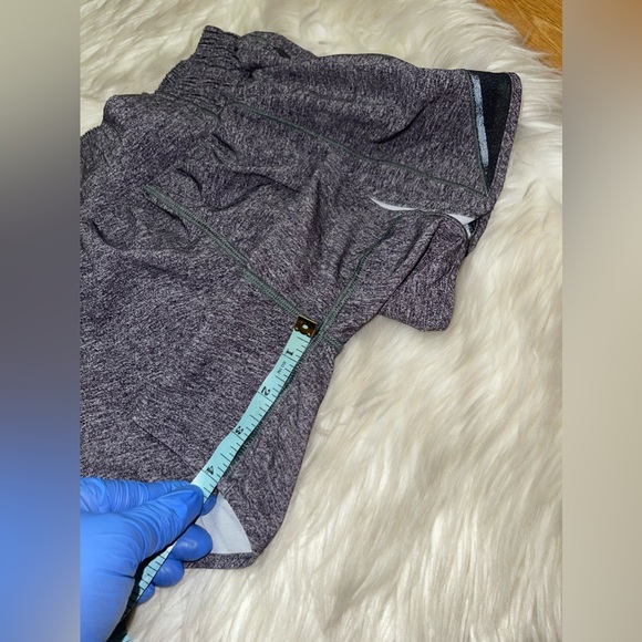 Lululemon Hotty Hot Short - Picture 6 of 10